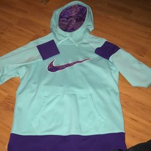 nike hoodie